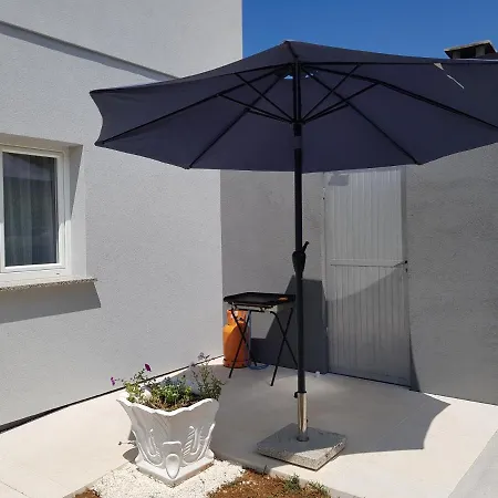 Apartament Loborika D&j