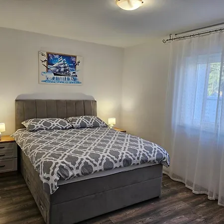 Loborika D&j Apartament *