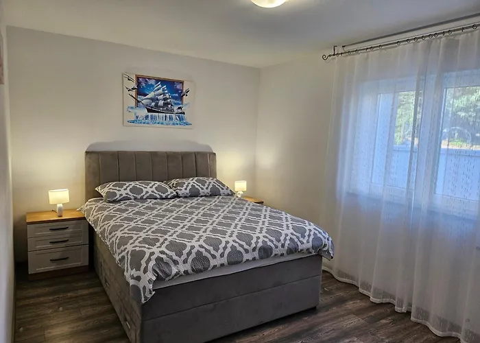 Loborika D&j Apartament *